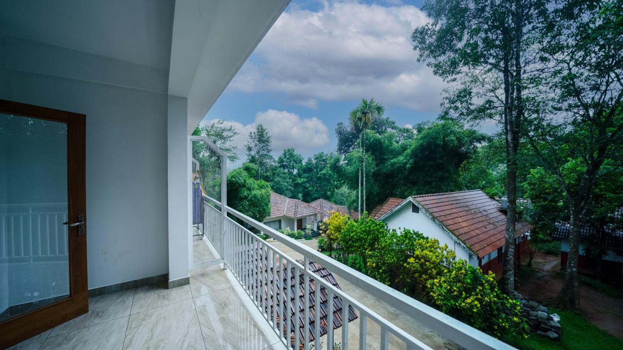Vythiri Holiday Resort, Wayanad Extérieur photo