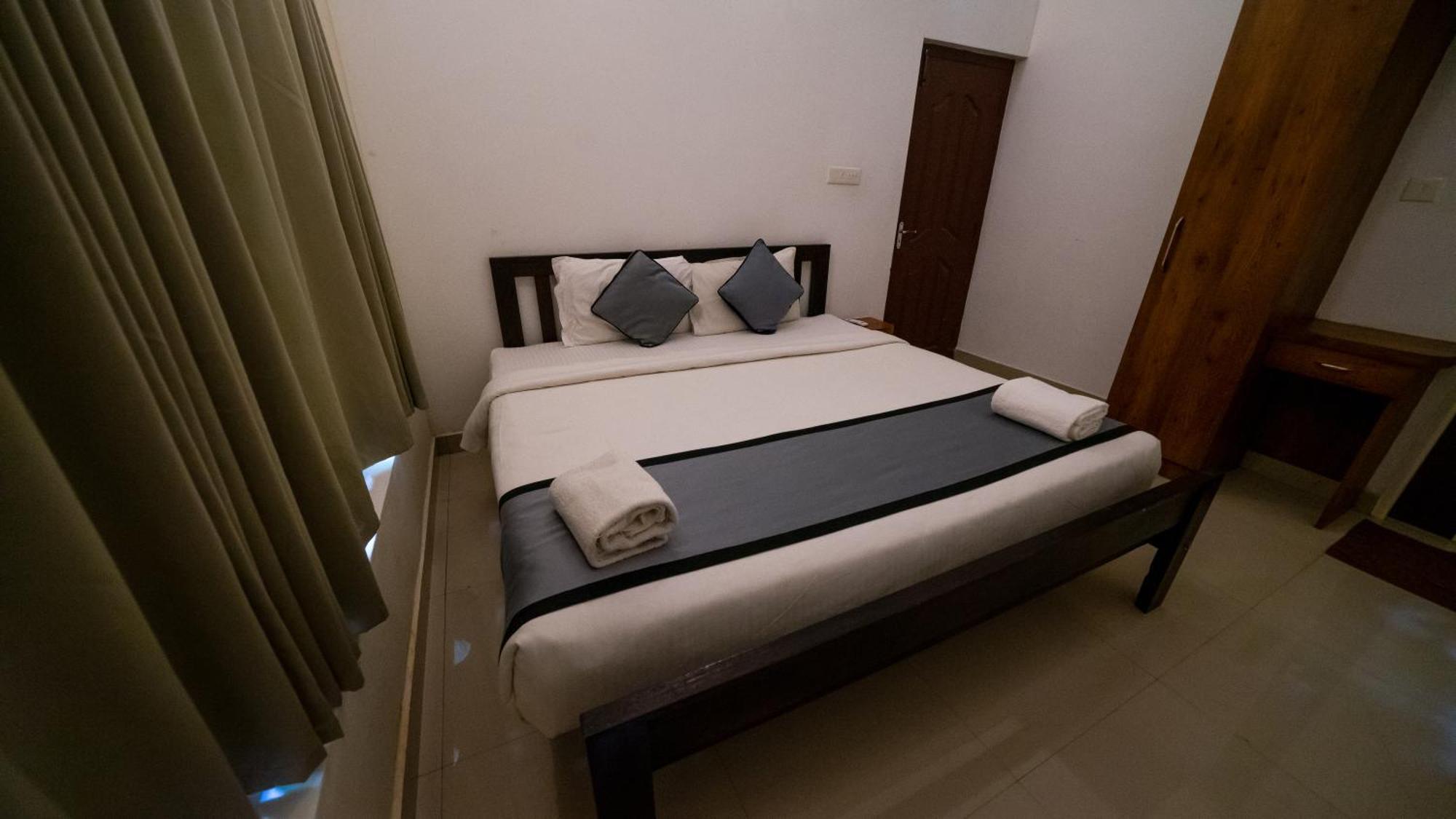 Vythiri Holiday Resort, Wayanad Extérieur photo