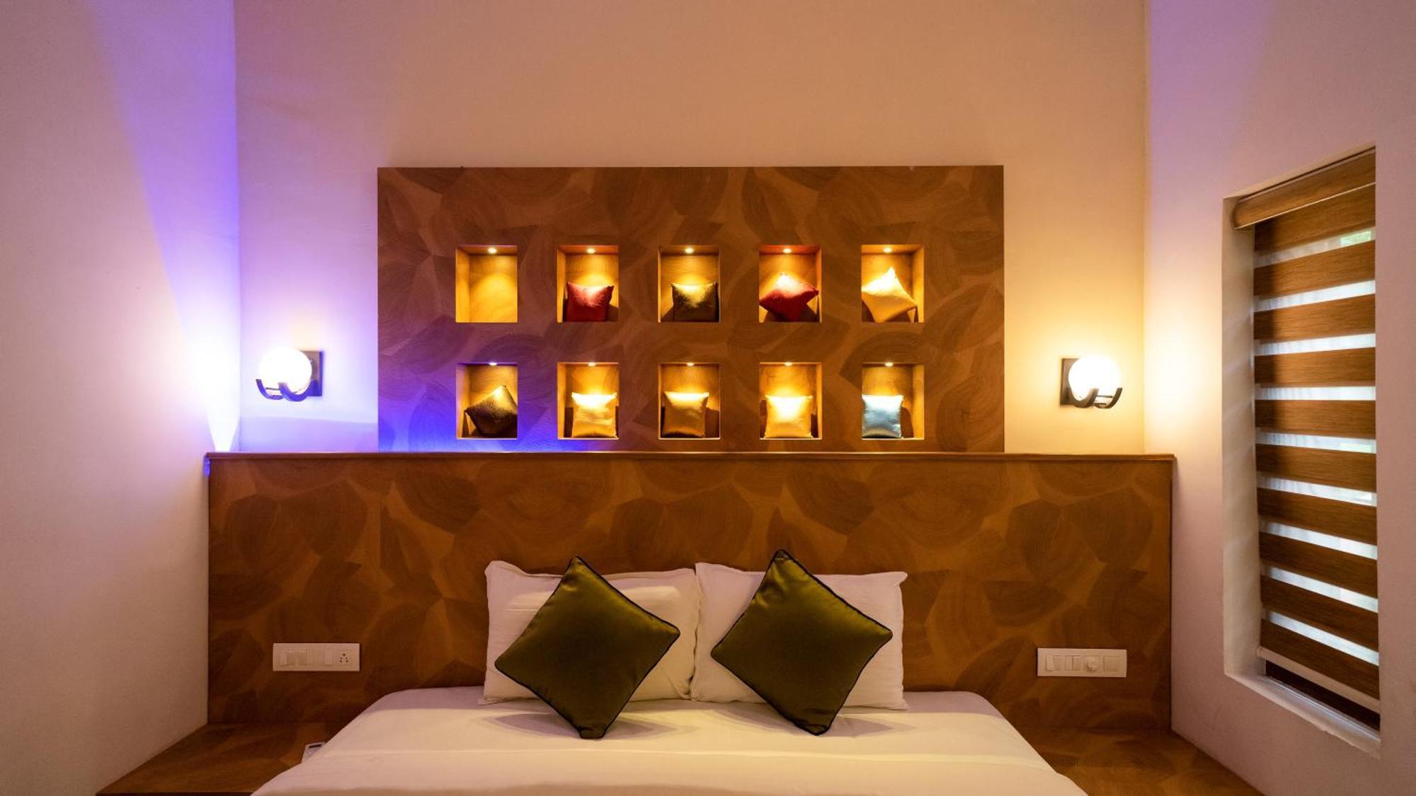 Vythiri Holiday Resort, Wayanad Extérieur photo