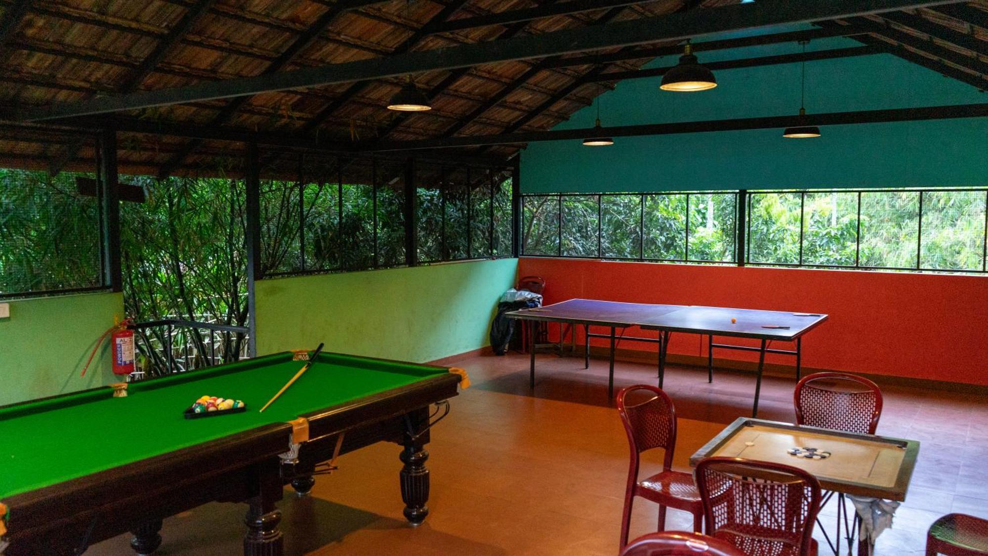 Vythiri Holiday Resort, Wayanad Extérieur photo