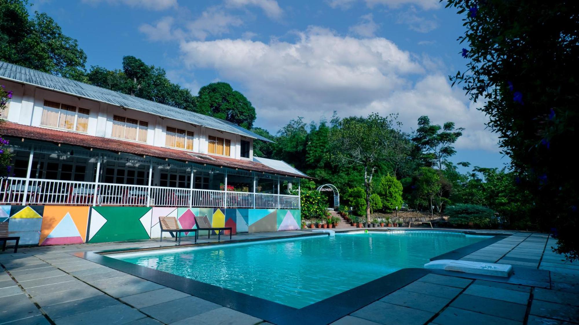 Vythiri Holiday Resort, Wayanad Extérieur photo