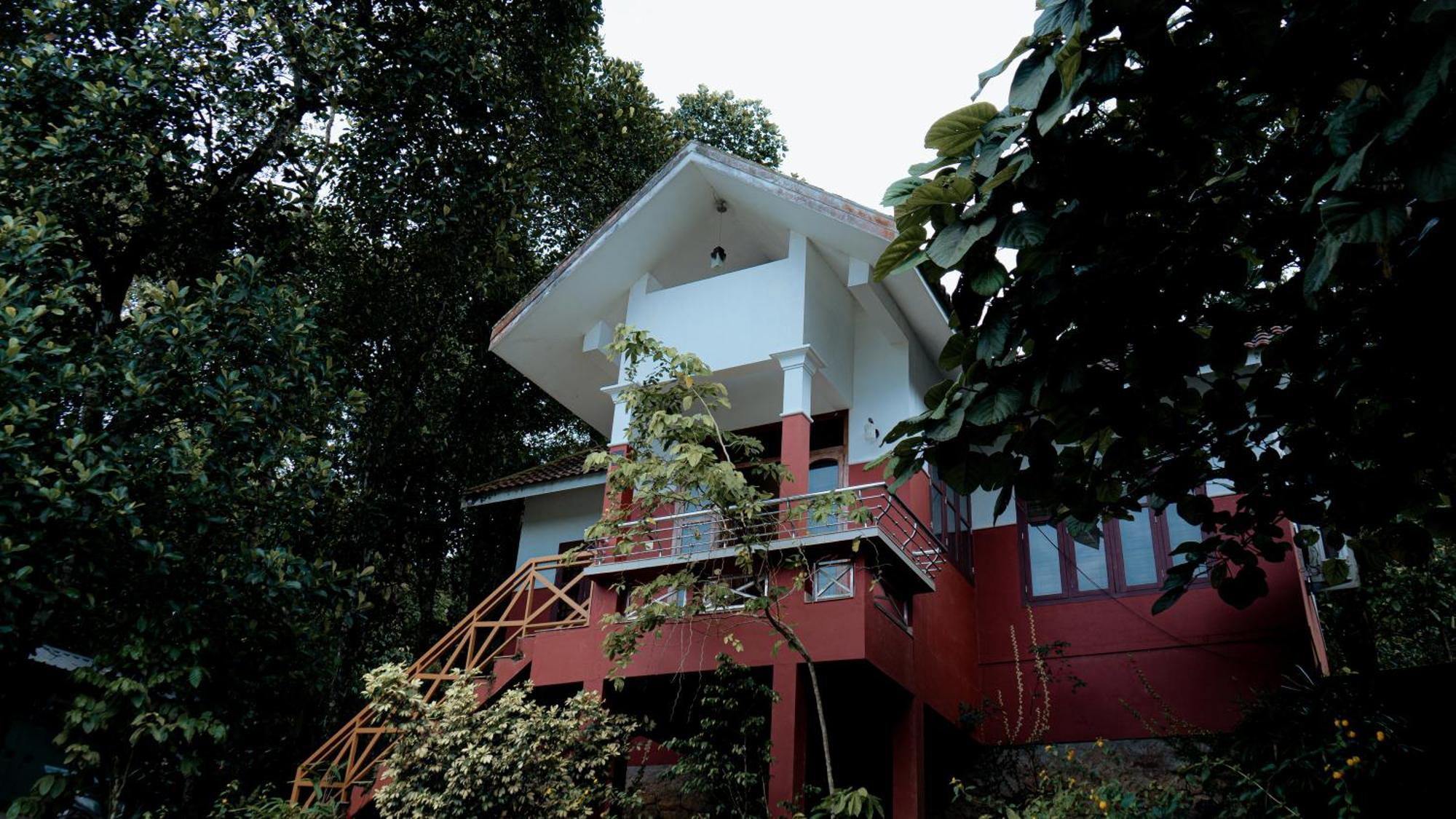 Vythiri Holiday Resort, Wayanad Extérieur photo
