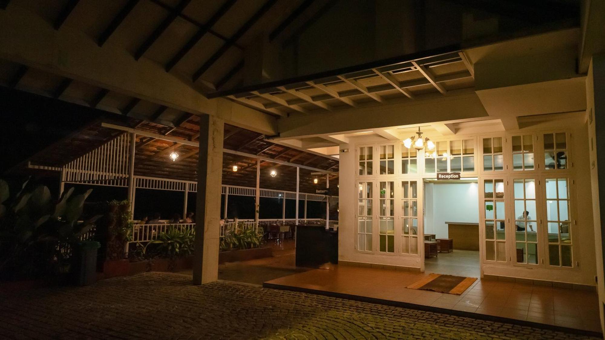 Vythiri Holiday Resort, Wayanad Extérieur photo