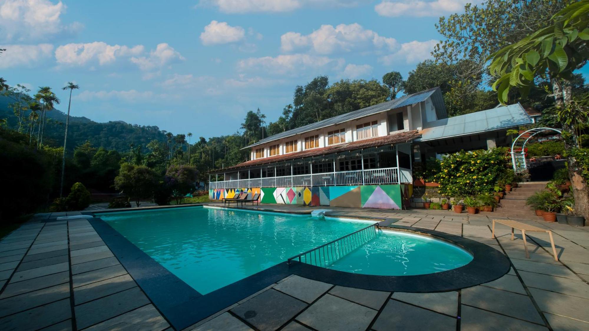 Vythiri Holiday Resort, Wayanad Extérieur photo