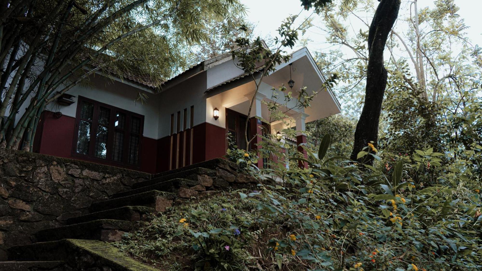 Vythiri Holiday Resort, Wayanad Extérieur photo