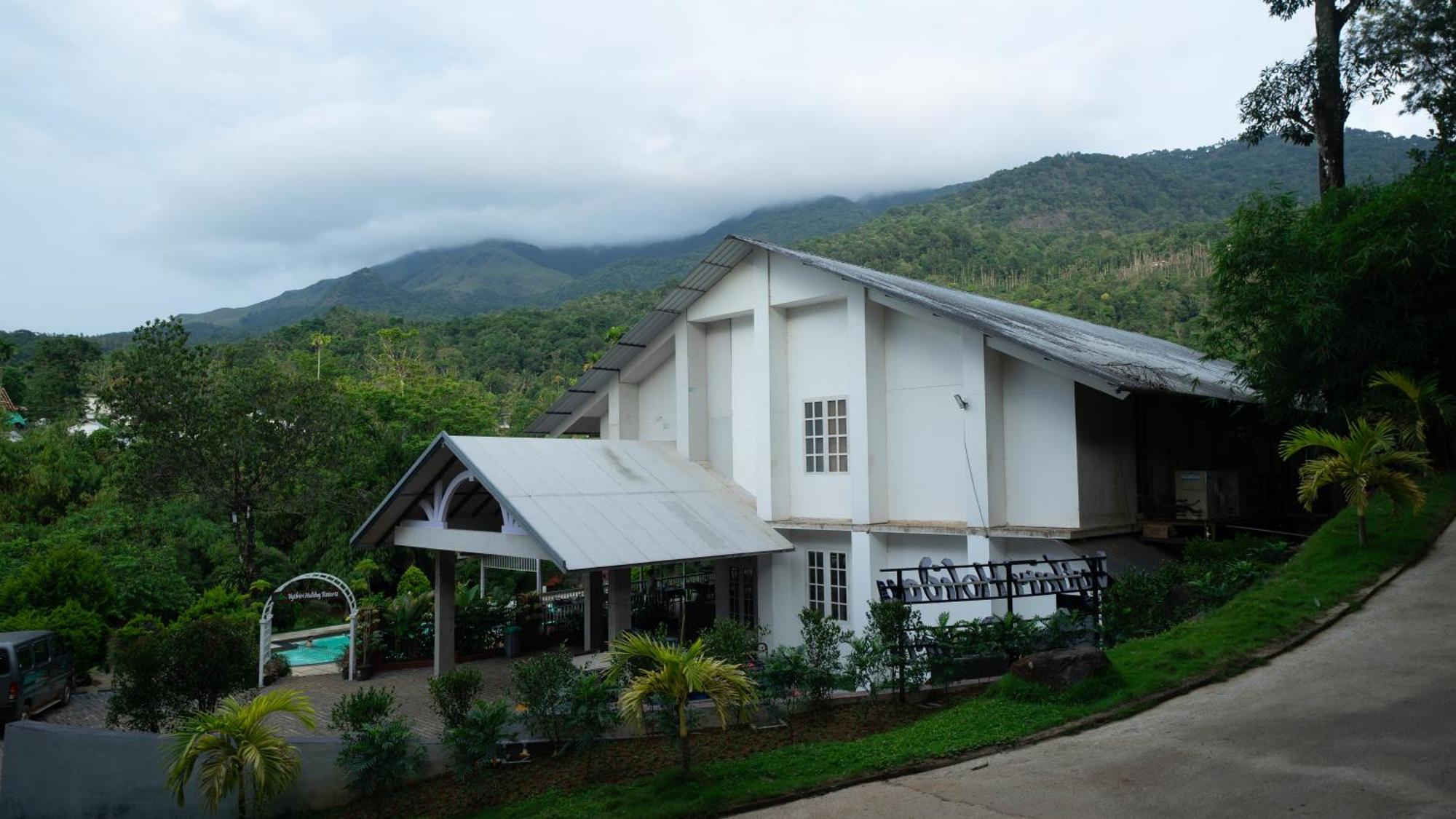 Vythiri Holiday Resort, Wayanad Extérieur photo