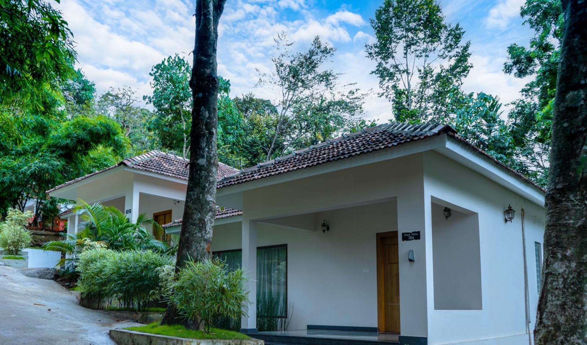 Vythiri Holiday Resort, Wayanad Extérieur photo